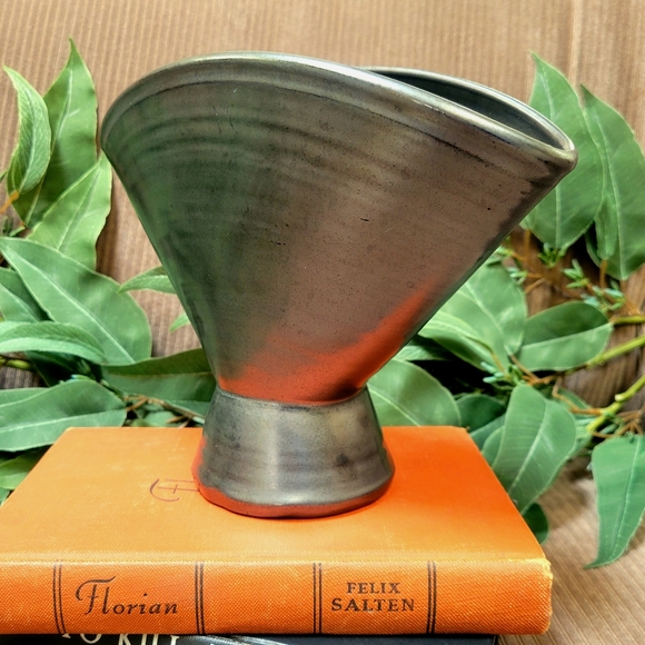 ✒️VTG Prinknash Pewter Redware Fan Vase Circa 1950s HARD TO FIND! - Picture 3 of 9